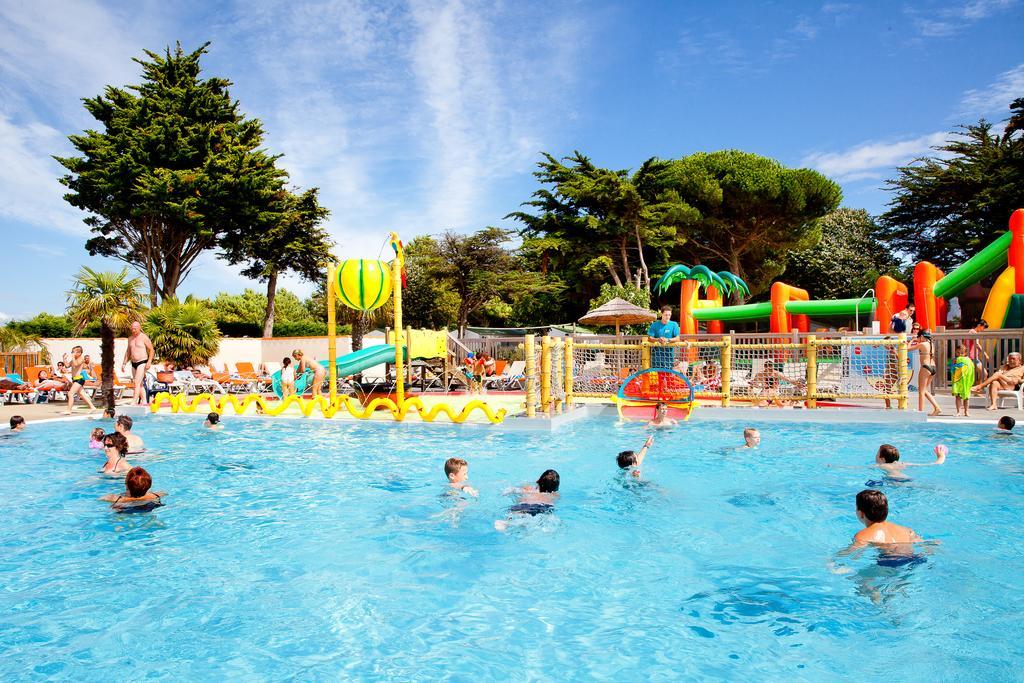 Camping Les Peupliers La Flotte Exteriér fotografie